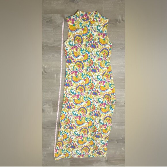 94 (VWC) Vintage. Womens. Handcrafted. Wild Paisley. Dress. - Picture 16 of 16